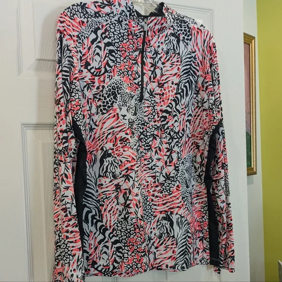 Colorful Animal Print Long Sleeve Athletic Top - Picture 3 of 11